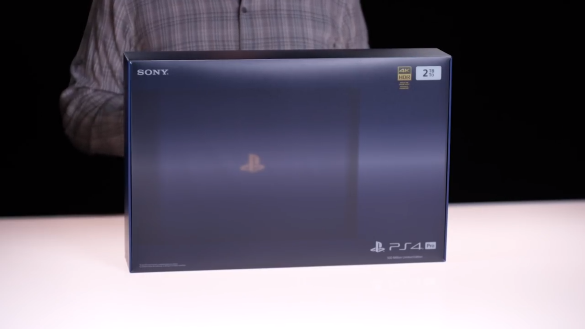 PlayStation 4 Pro  500 Million Limited Edition: Unboxing 