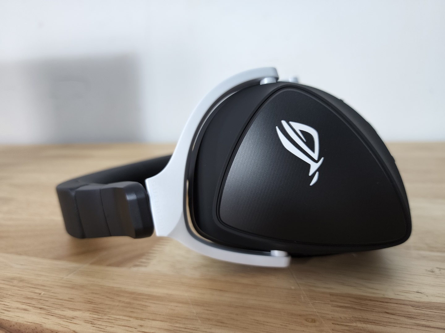 ROG Delta S Core, Headsets & Audio