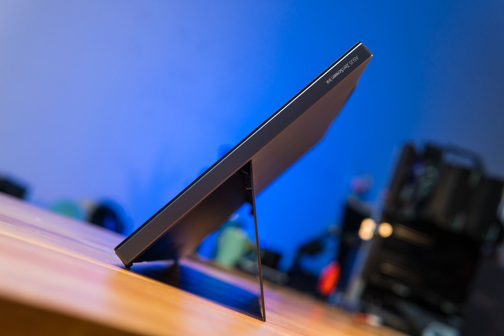 ASUS ZenScreen Ink MB14AHD Review - Portable Drawing Tablet