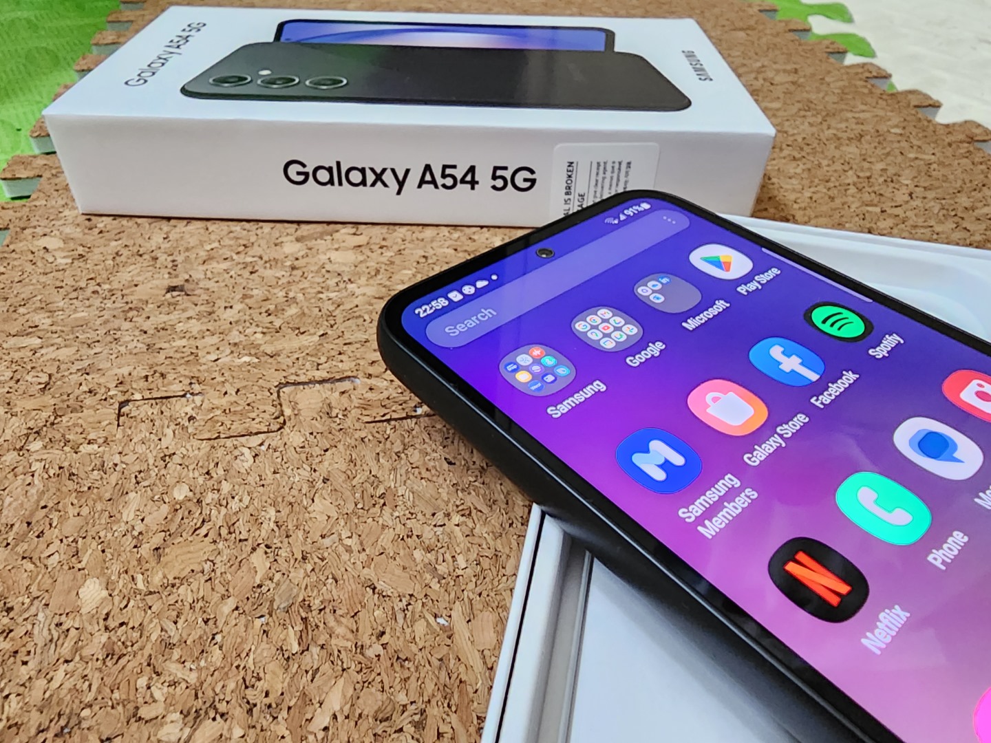 Samsung Galaxy A54 5G - Unboxing & Review