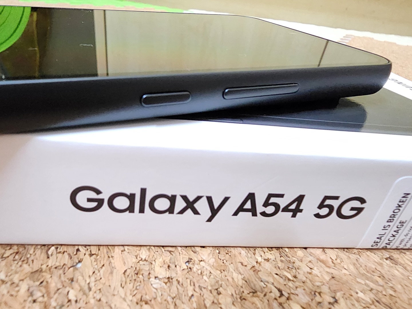 Samsung Galaxy A54 5G Unboxing, Hands On & First Impressions! (Awesome Lime  Green) 