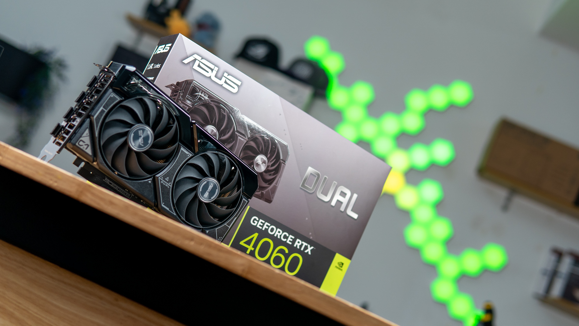 ASUS Dual GeForce RTX 4060 Ti OC Edition 8GB GDDR6 (PCIe 4.0, 8GB GDDR6, DLSS 3, HDMI 2.1, DisplayPort 1.4a, Axial-tech fan design, 0dB technology)