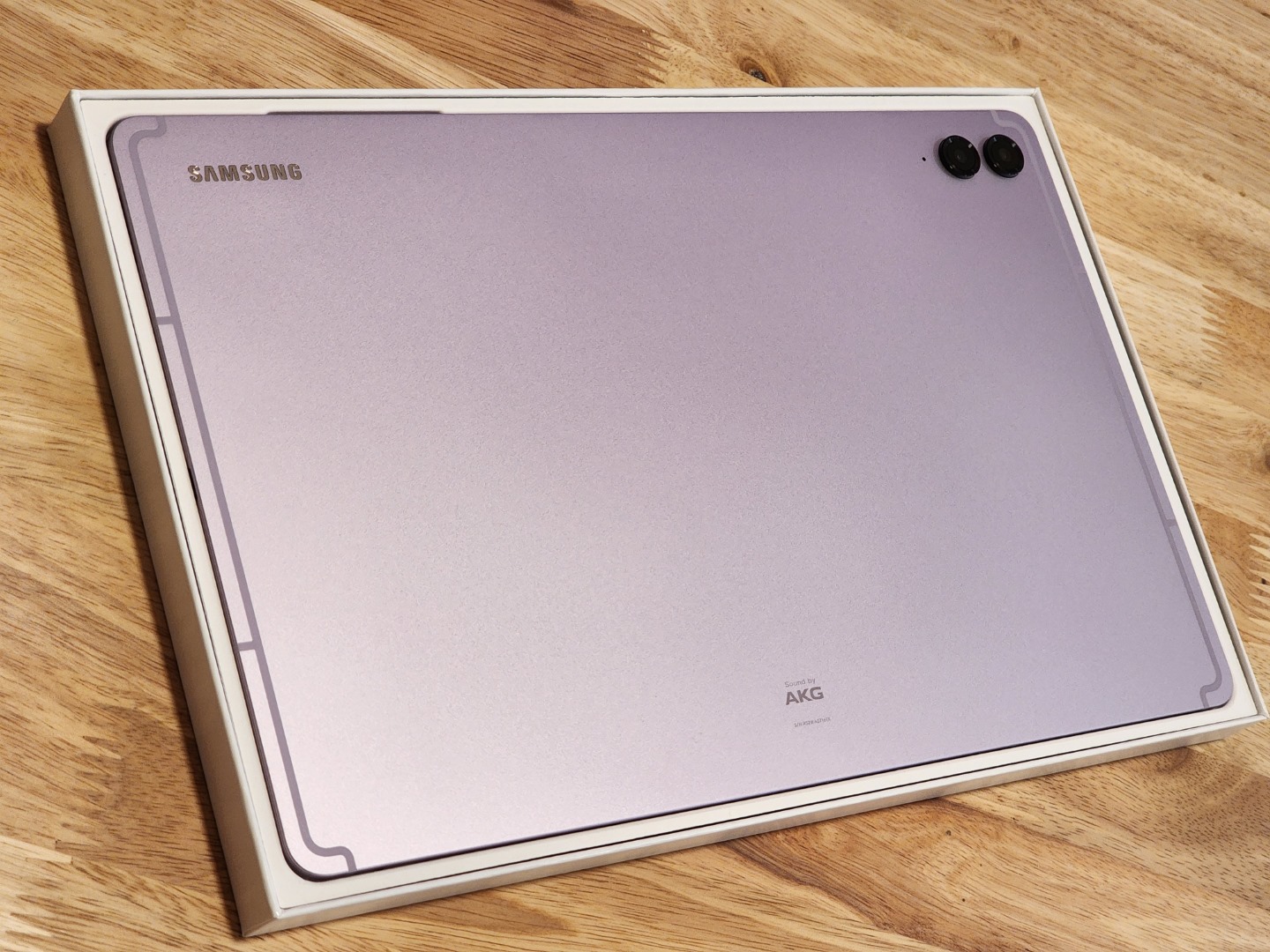 Samsung Galaxy Tab S9 FE and S9 FE+ Unboxing & First Impression